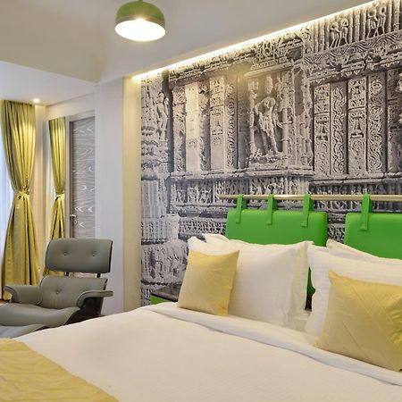 Regenta Central Antarim Ahmedabad Bagian luar foto